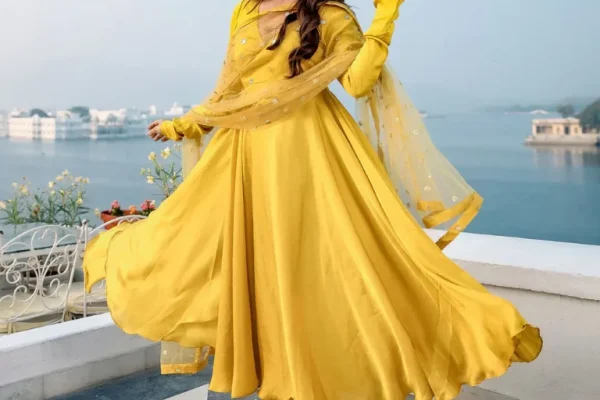 indian engagement dresses Look Engagement For Bride My Chandlo Bridal Look  Indian Wedding Bride You will receive the dress according to the open fabric pictures Shop Indian Engagement Dresses &